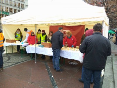 Wigilia Caritas na placu Solnym we Wrocławiu (POSŁUCHAJ) - 0