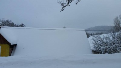 Atak zimy: Z karkonoskich miast służby wywożą śnieg