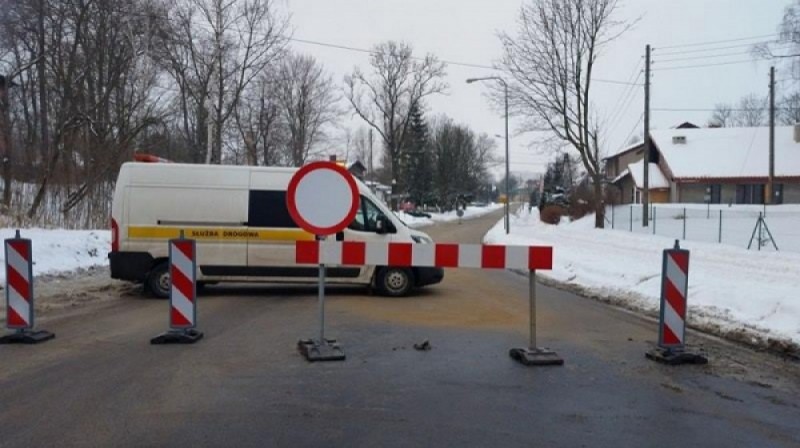 Awantura o plamę oleju w Kamiennej Górze. Wciąż nie wiadomo, kto miał posprzątać - fot. Piotr Słowiński (archiwum Radia Wrocław)