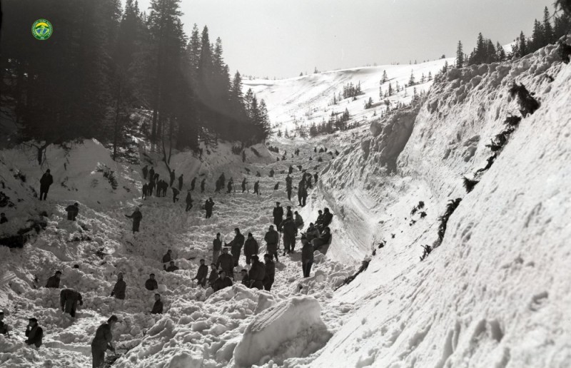 W Białym Jarze powstanie pomnik największej w historii tragedii w polskich górach - Lawina w Białym Jarze (fotografia z archiwum Karkonoskiego Parku Narodowego)
