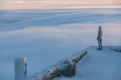 Śnieżka jak planeta z Gwiezdnych Wojen. Zobaczcie te niesamowite zdjęcia! - 1