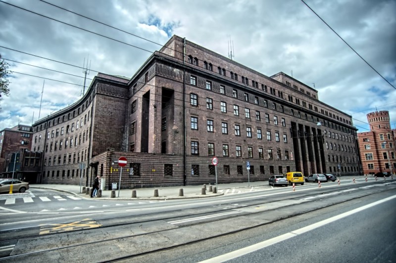 Złodzieje ukrywali się przed policją we Wrocławiu. Wpadli - fot. Andrzej Owczarek