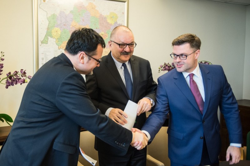 Samorząd województwa nie zapłaci Przewozom Regionalnym. Jest umowa z Kolejami Dolnośląskimi - 