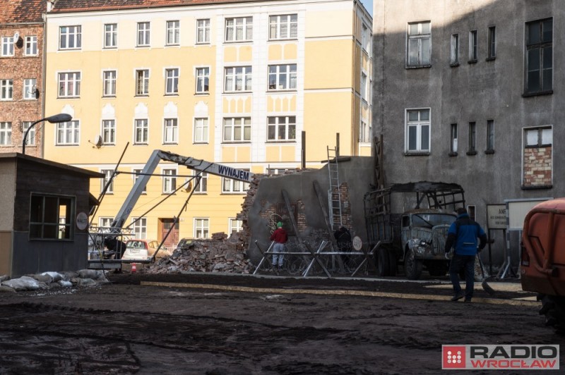 Wrocław: "Zimna wojna" na Nadodrzu [ZDJĘCIA] - fot. Andrzej Owczarek