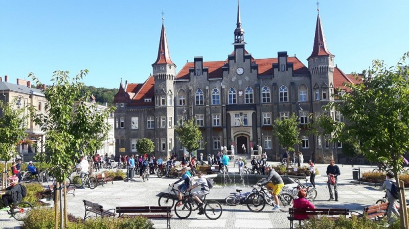 Pod górkę rowerem. Wałbrzych chce miejskiej wypożyczalni jednośladów -