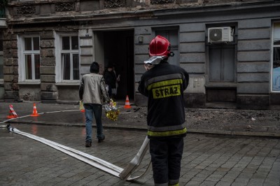 Wrocław: Pożar na ul. Daszyńskiego. 10 osób ewakuowano [ZDJĘCIA] - 9