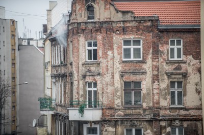 Wrocław: Pożar na ul. Daszyńskiego. 10 osób ewakuowano [ZDJĘCIA] - 10