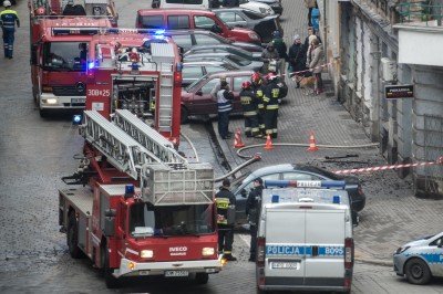 Wrocław: Pożar na ul. Daszyńskiego. 10 osób ewakuowano [ZDJĘCIA] - 11