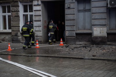 Wrocław: Pożar na ul. Daszyńskiego. 10 osób ewakuowano [ZDJĘCIA] - 8