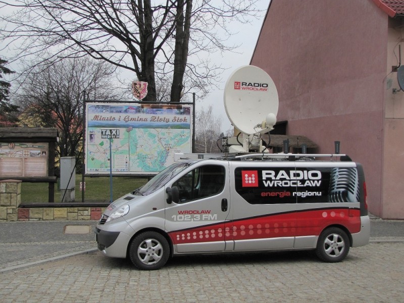 Radio Wrocław i Dolnośląski Alarm Smogowy zawitały do Złotego Stoku - fot. Radosław Lesisz