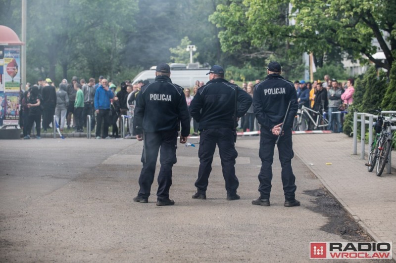 Surowe wyroki dla chuliganów, którzy brali udział w zamieszkach przy Trzemeskiej - fot. Andrzej Owczarek