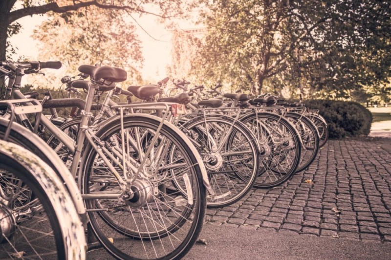 Zamontują ponad 400 stojaków przy dworcach kolejowych - fot. ilustracyjne pexels.com