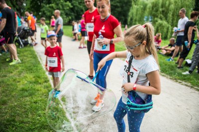 Rywalizacja rodzinnych duetów, czyli Bieg Rodzinny Radia Wrocław [FOTO] - 17