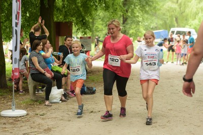 Rywalizacja rodzinnych duetów, czyli Bieg Rodzinny Radia Wrocław [FOTO] - 128