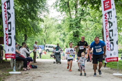 Rywalizacja rodzinnych duetów, czyli Bieg Rodzinny Radia Wrocław [FOTO] - 55