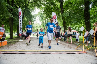 Rywalizacja rodzinnych duetów, czyli Bieg Rodzinny Radia Wrocław [FOTO] - 57
