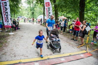 Rywalizacja rodzinnych duetów, czyli Bieg Rodzinny Radia Wrocław [FOTO] - 70