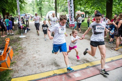 Rywalizacja rodzinnych duetów, czyli Bieg Rodzinny Radia Wrocław [FOTO] - 72