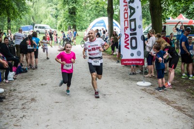 Rywalizacja rodzinnych duetów, czyli Bieg Rodzinny Radia Wrocław [FOTO] - 74