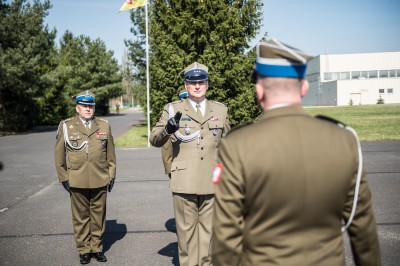 Wrocław: Uroczystość przekazania obowiązków dowódcy pułku (FOTO) - 2