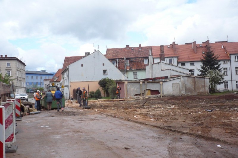 Świebodzice: Poszkodowani w katastrofie budowlanej otrzymają pomoc od premier i wojewody - 