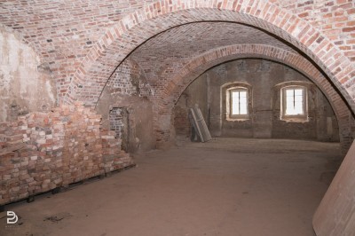 Piotrowice Świdnickie: Renesansowy zamek z fosą i samolot na strychu - 5