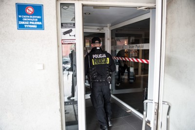 Awantura w Teatrze Polskim. Wezwano policję [ZOBACZ, POSŁUCHAJ] - 1