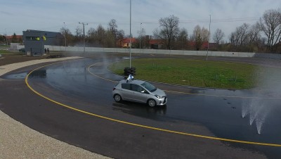Na tym torze każdy musi wpaść w poślizg [ZDJĘCIA] - 0