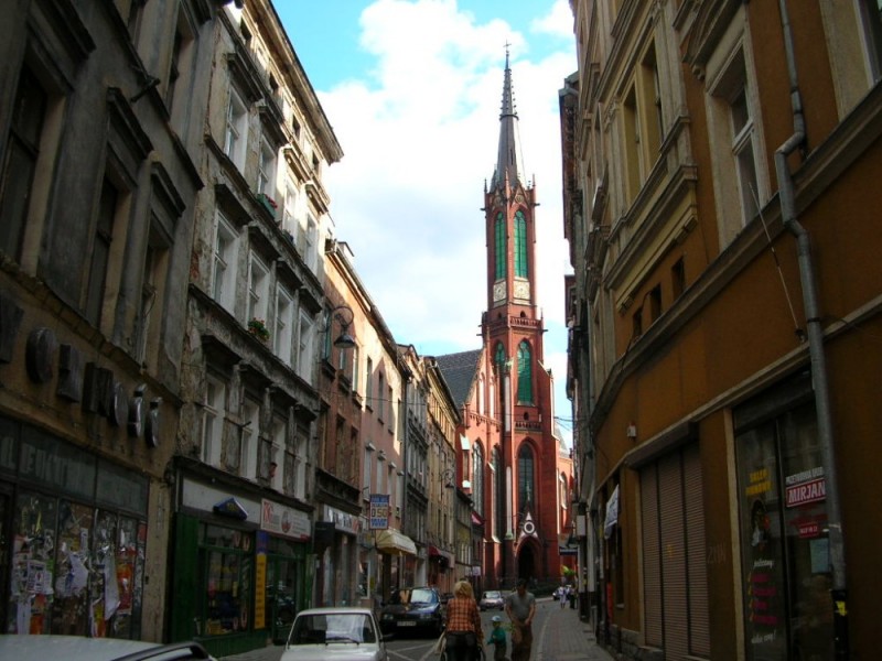 Trwa remont wałbrzyskiego Kościoła Aniołów Stróżów - Fot. wikipedia