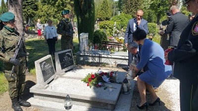 Na cmentarzu w Kłodzku uczcili pamięć bohaterów bitwy pod Monte Cassino - 2