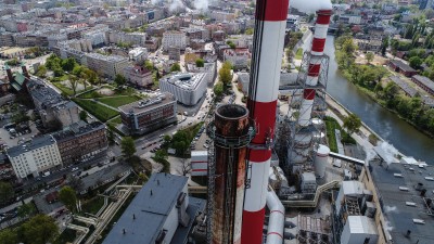 Rozbiórka 120-metrowego komina elektrociepłowni we Wrocławiu [FOTO] - 3