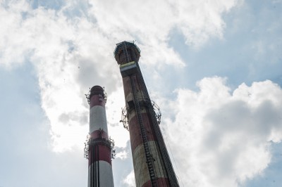 Rozbiórka 120-metrowego komina elektrociepłowni we Wrocławiu [FOTO] - 15