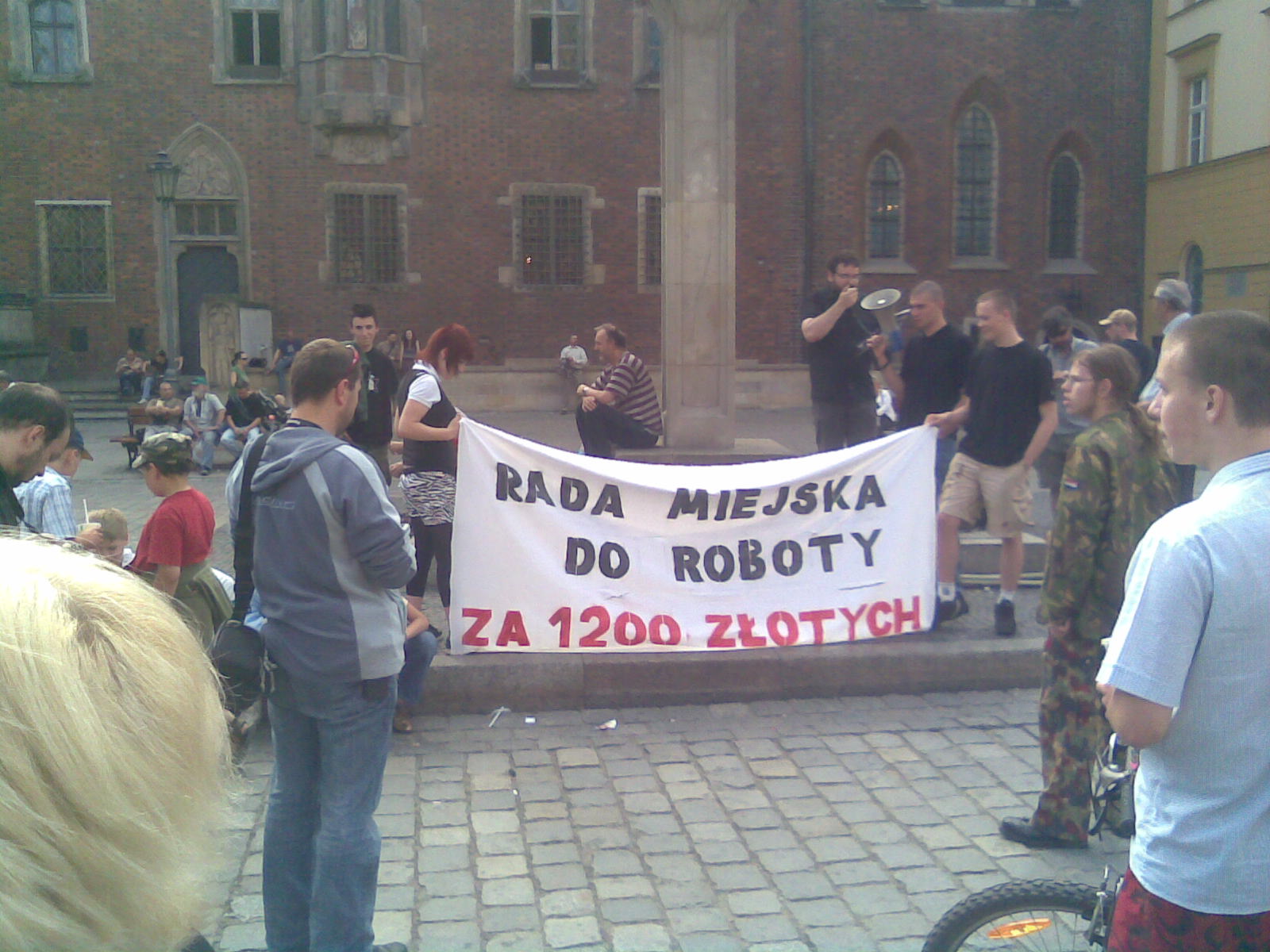 Zamiast droższych biletów wybiorą jazdę na gapę. Protest we Wrocławiu - Fot. Dominik Panek