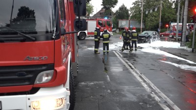 Wrocław: Wypadek na Karkonoskiej [WIDEO, ZDJĘCIA] - 1