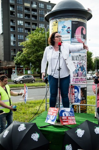 Około 200 osób wzięło udział w marszu milczenia we Wrocławiu - 4