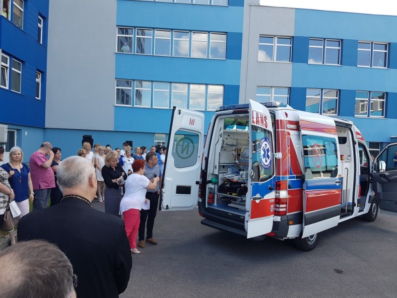 Legnica: Mieszkańcy Dolnego Śląska zrzucili się na karetkę. Będzie ratować wcześniaki - 