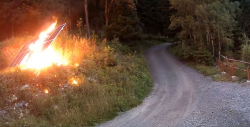 Kowary: Czy to wojna o turystów? Ktoś podpalił instalację solarną [FILM] - fot. YouTube