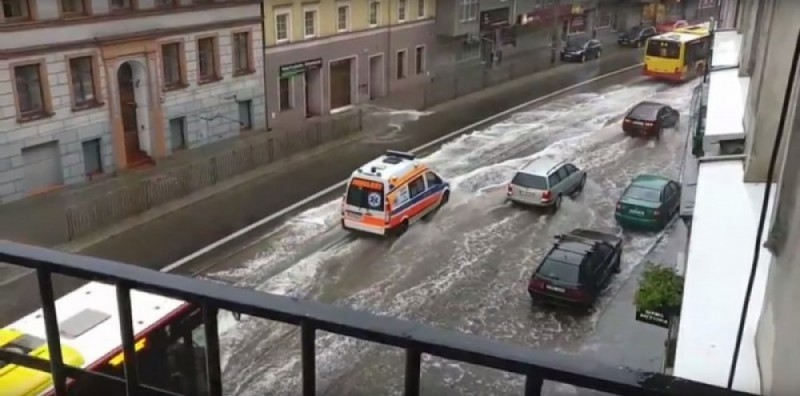 Tak dużych opadów we Wrocławiu w tym roku jeszcze nie było - 