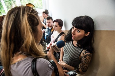Solidarni z oszukaną 80-latką. Grupa wrocławian blokowała eksmisję komorniczą - 7