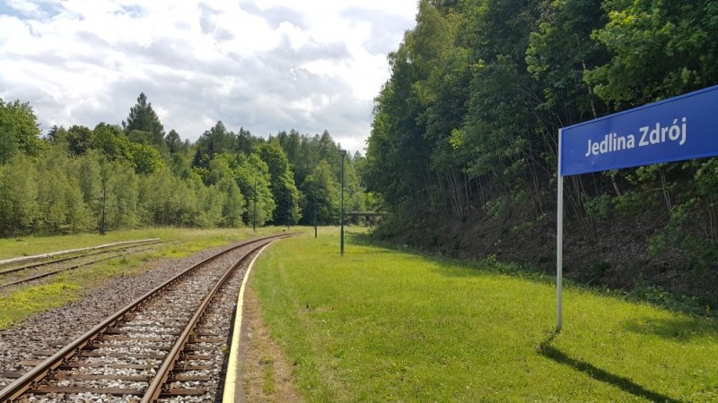Coraz bliżej rewitalizacji linii kolejowej między Świdnicą, a Jedliną Zdrój - Fot: B. Szarafin