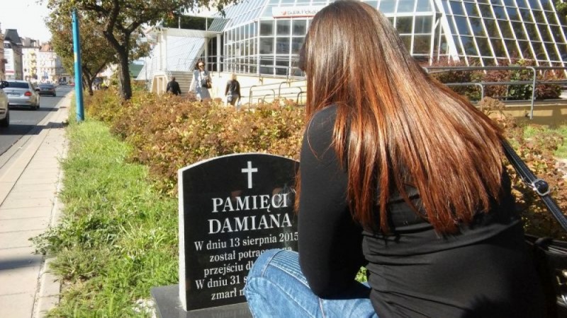 Legnica: Usunęli przydrożne tablice upamiętniające ofiary. Rodzina chce walczyć w sądzie - fot. Andrzej Andrzejewski; archiwum Radia Wrocław