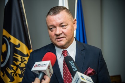 Dolny Śląsk: 11 mln zł na projekt e-urząd. Skróci się czas przy składaniu dokumentów - 0