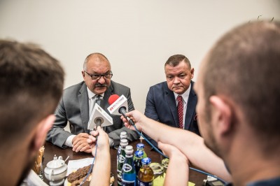 Dolny Śląsk: 11 mln zł na projekt e-urząd. Skróci się czas przy składaniu dokumentów - 1