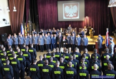 75 nowych policjantów przyjęto w szeregi mundurowych [GALERIA] - 1