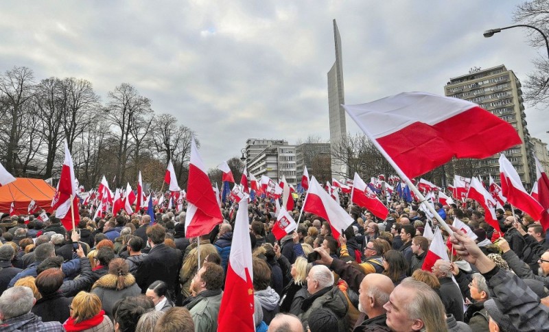 "Solidarność": Pikieta przed siedzibą Komisji Europejskiej w Warszawie -