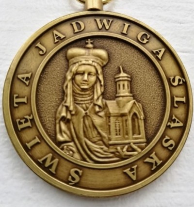 Wrocław: Wyjątkowy medal św. Jadwigi Śląskiej ustanowiony dekretem arcybiskupa