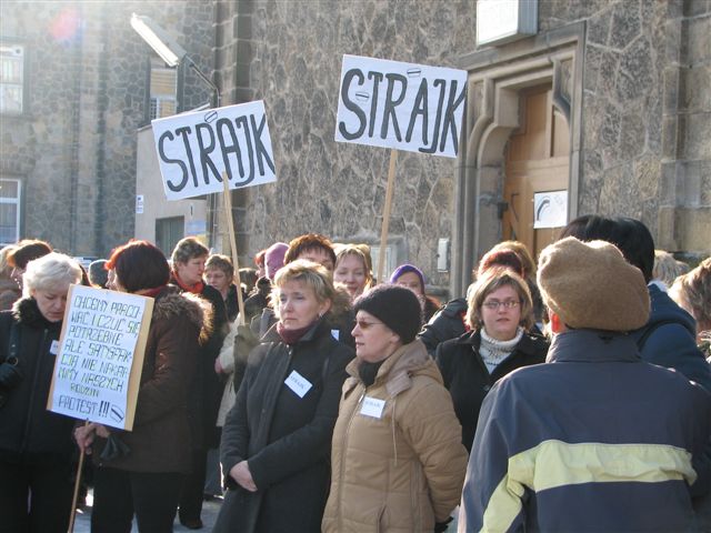 Pielęgniarki z Bolesławca odeszły od łóżek pacjentów – (Fot. Piotr Słowiński / Polskie Radio Wrocław)