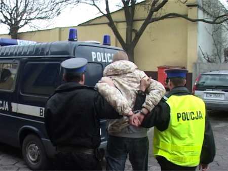 Udało się zatrzymać mężczyzn podejrzanych o pobicie policjantów (Zobacz) - Fot. www.dolnoslaska.policja.gov.pl