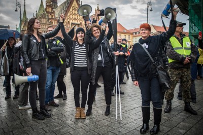 Wrocław: Protest Ogólnopolskiego Strajku Kobiet [ZDJĘCIA] - 18