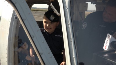 Radość dziecka cenniejsza niż wszystko. Policjanci spełnili marzenie 11-letniego Kacpra [FOTO, WIDEO] - 4